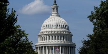US Republicans block bill seeking to end ‘dark money’ in politics | Elections News