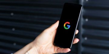 Why Your Android Phone Keeps Restarting (And 9 Ways to Fix)