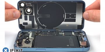 The iPhone 14 opened from the back by iFixit.