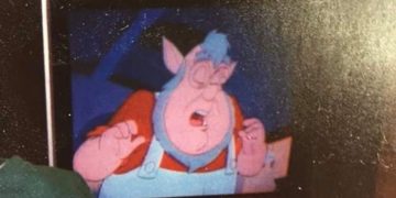 YouTuber Solves Mystery of Weird TV-Movie in 1990s Family Photo