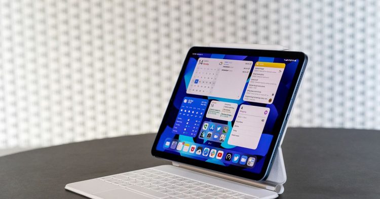 Apple reportedly wants to turn the iPad into a smart display with a new dock