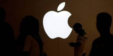 Apple will roll out 5G updates for iPhones in India by December, Samsung by November