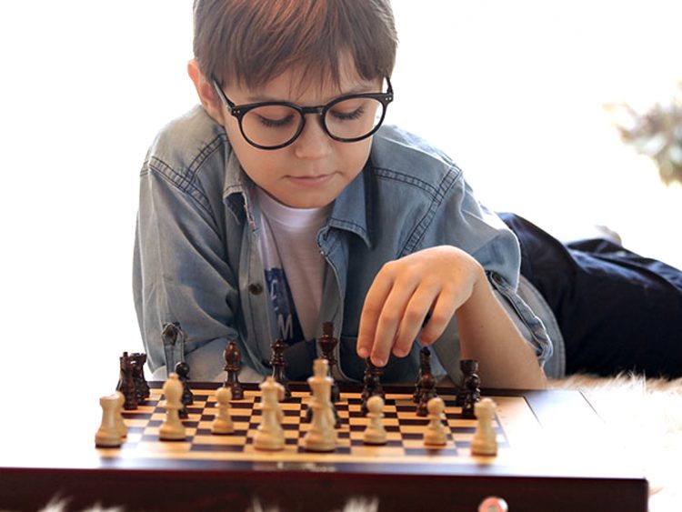 GeekDad Daily Deal: Square Off - World's Smartest Chessboard