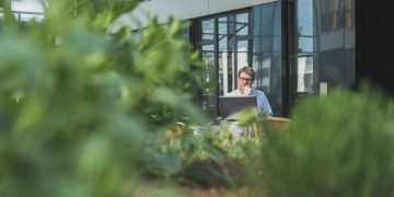 Greening the blockchain for the sake of the environment