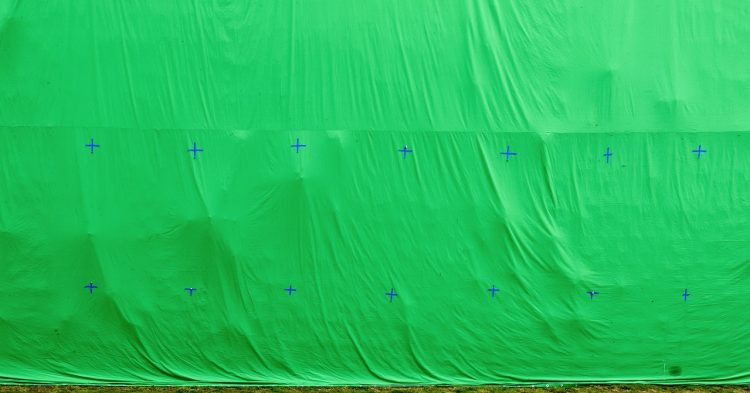 How to Set Up a Greenscreen on a Budget (2022): Stands, Materials, Lighting