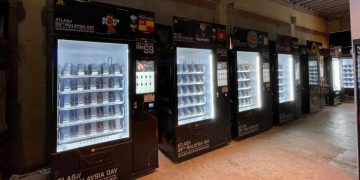 NFT vending machines at REXKL to buy NFTs with cards & e-wallet