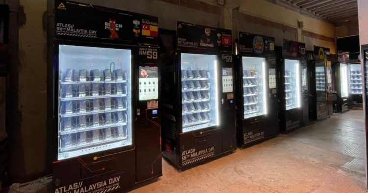 NFT vending machines at REXKL to buy NFTs with cards & e-wallet