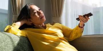 Netflix’s New Deal: Streaming Is Just TV Now