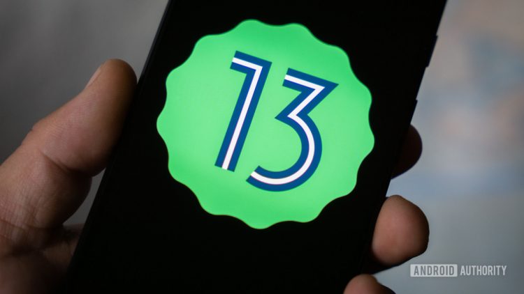 Android 13 stock photos 12