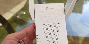 TP Link RE715X Wi Fi 6 Range Extender is quite bulky