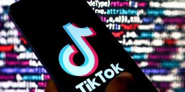 TikTok takes on Amazon, plans to launch live shopping in the US with Amazon-like fulfilment centres