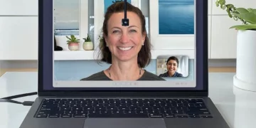 iContact eye line web camera