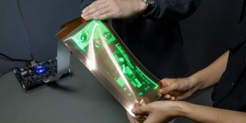 After foldable and rollable displays, LG Display shows off a 12-inch stretchable display panel (2)