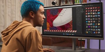 HP Envy 34 All-in-One Desktop