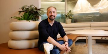 Dropbox CEO says tech sector should prepare for the worst