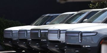 Hertz, school buses, and delivery trucks: The future of EVs