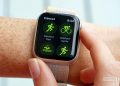 An Apple Watch SE 2 user customizes a multisport workout.