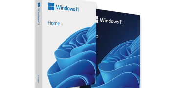 Retail packaging for the Windows 11 USB.