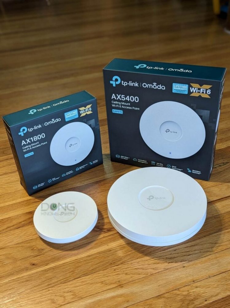 TP-Link Omada EAP670 vs EAP610: The access points and their retail boxes.