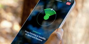 Testing Apple's new iPhone 14 Emergency SOS via Satellite