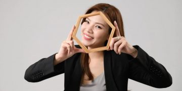 chopvalue eyelyn hew