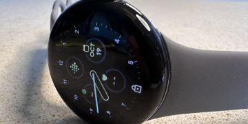 Pixel Watch in the test