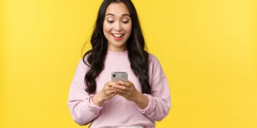 Dive Into the World of Apps for Korean Drama With Me