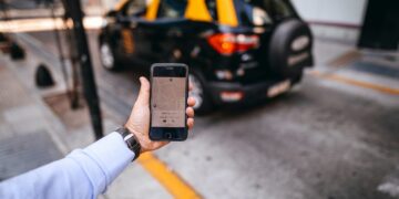 Top 8 Apps to Track Phones by Number