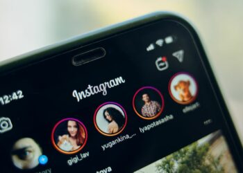 How to Secretly View Instagram Stories